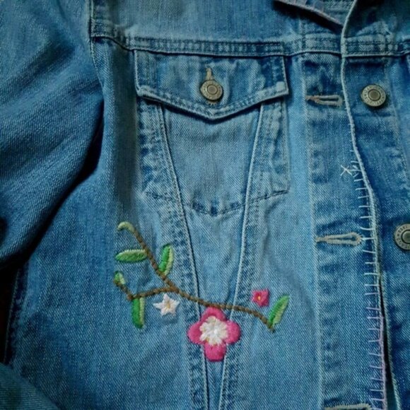 2/$40 Light wash vintage denim jacket with custom  floral embroidery details - Picture 4 of 9